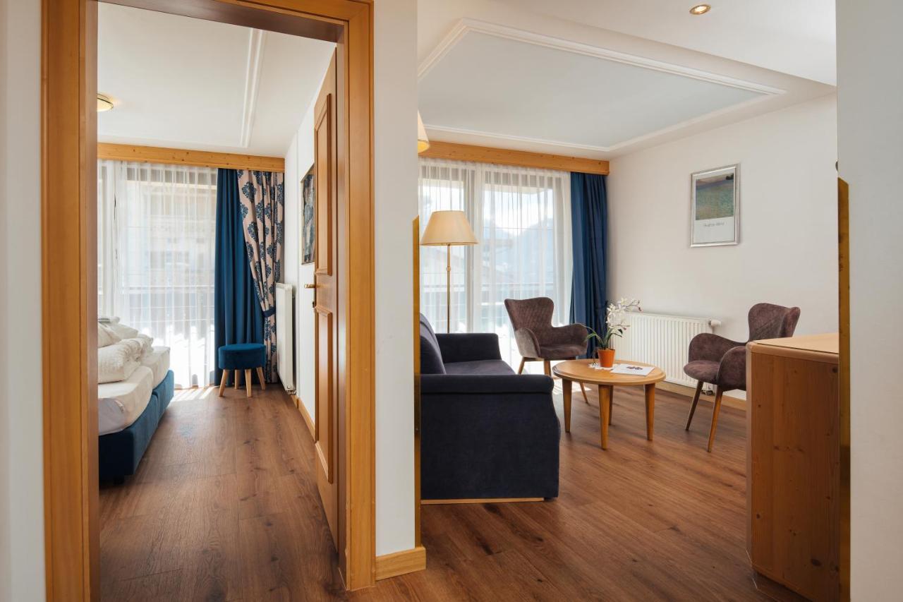 Hotel Garni Alpenruh-Micheluzzi Serfaus Bagian luar foto