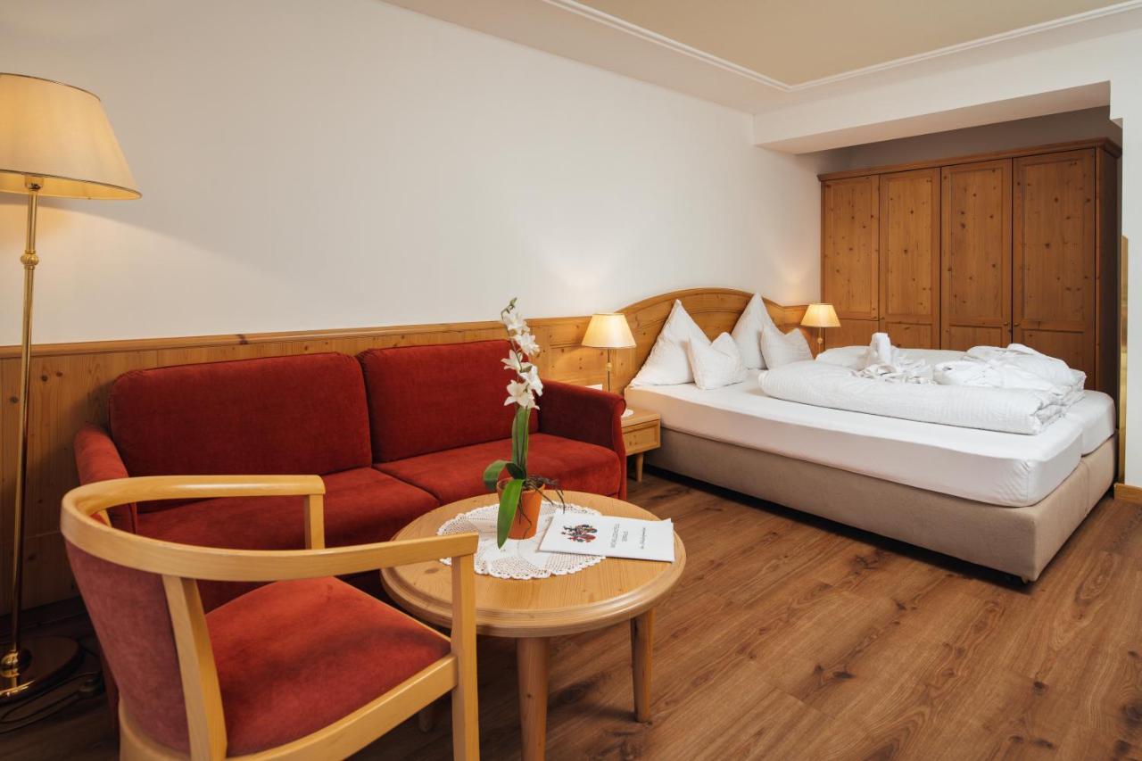 Hotel Garni Alpenruh-Micheluzzi Serfaus Bagian luar foto