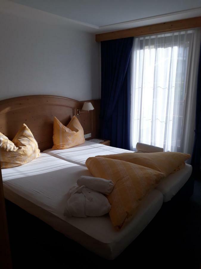 Hotel Garni Alpenruh-Micheluzzi Serfaus Bagian luar foto